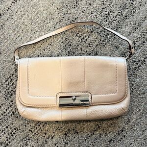 Y2K vintage Elegant Pinkish Cream Leather Coach mini